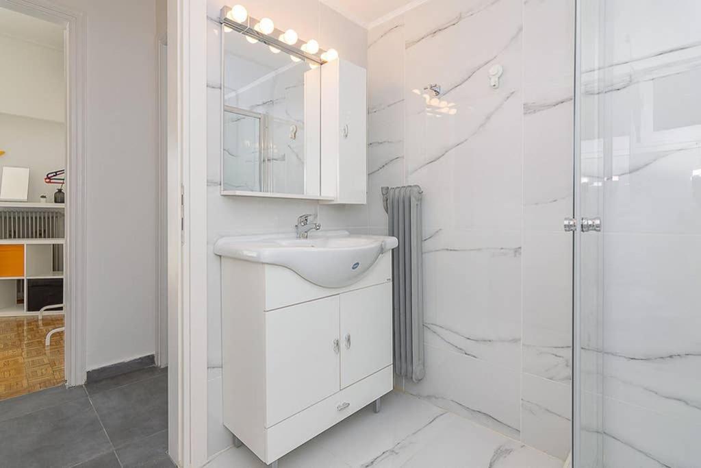 Brand New Stylish 2 Bedroom Apartment Atény Exteriér fotografie